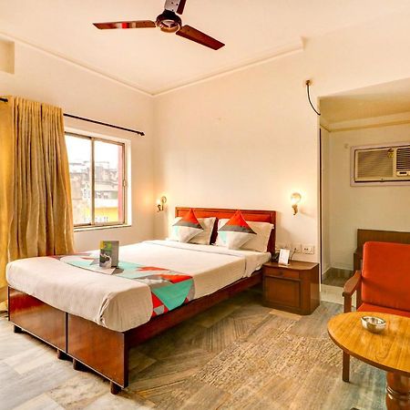 Camac Plaza Hotel Calcutta Buitenkant foto