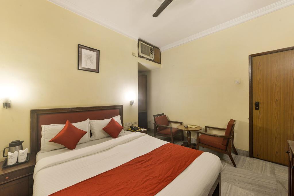 Camac Plaza Hotel Calcutta Buitenkant foto