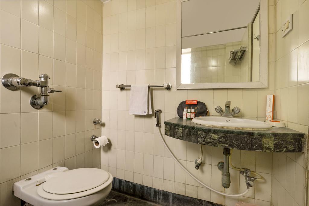 Camac Plaza Hotel Calcutta Buitenkant foto