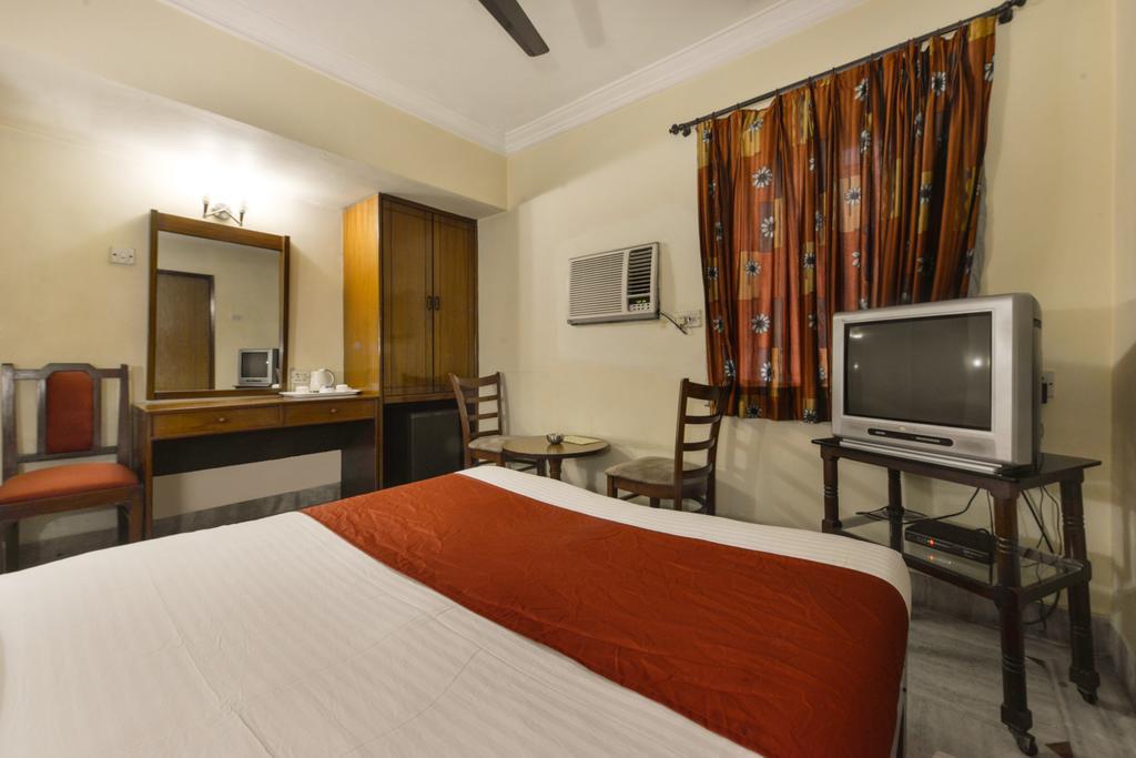 Camac Plaza Hotel Calcutta Buitenkant foto