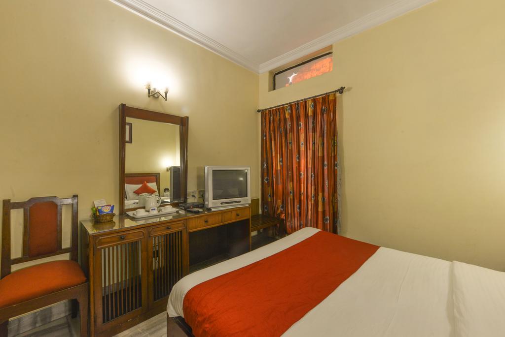 Camac Plaza Hotel Calcutta Kamer foto