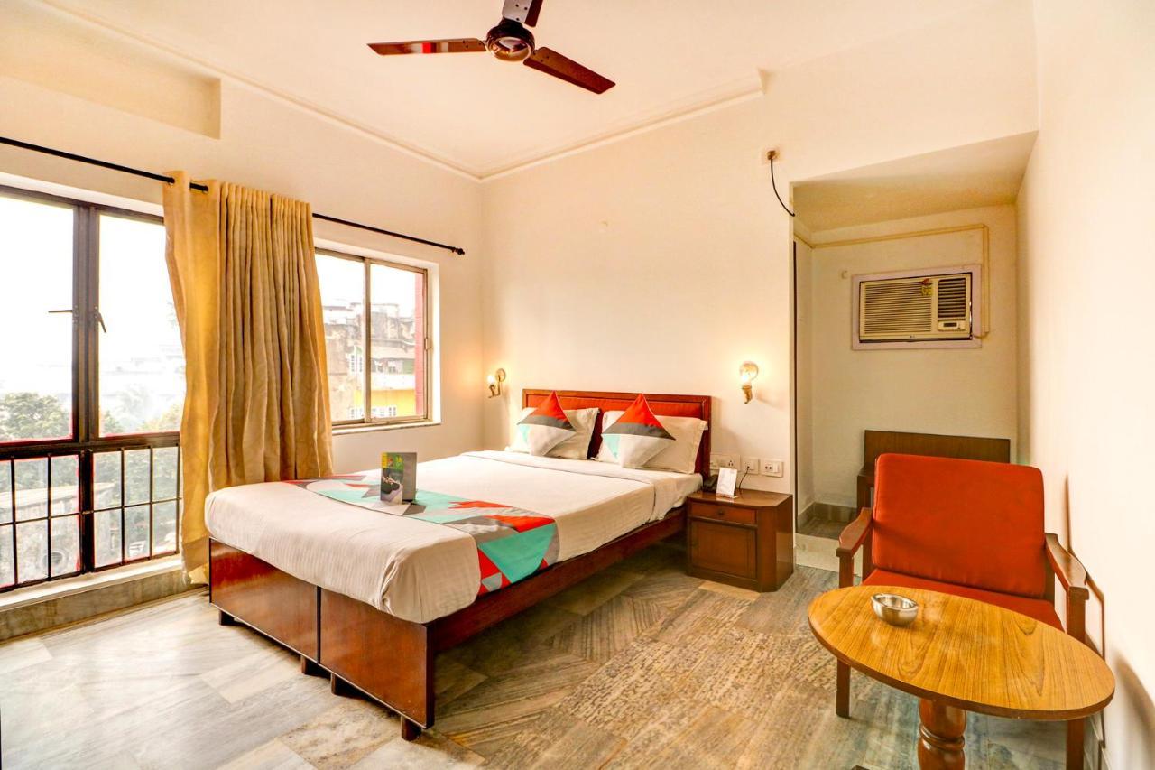 Camac Plaza Hotel Calcutta Buitenkant foto
