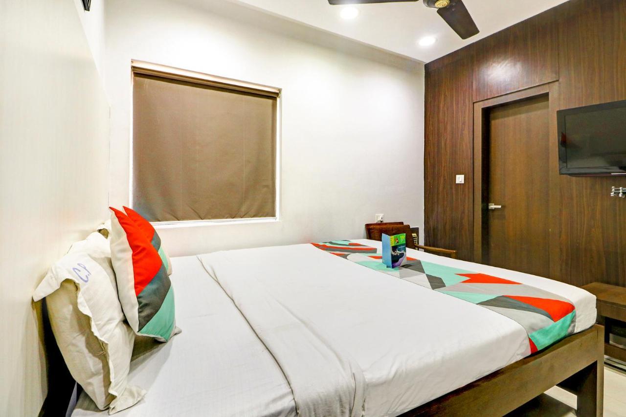 Camac Plaza Hotel Calcutta Buitenkant foto