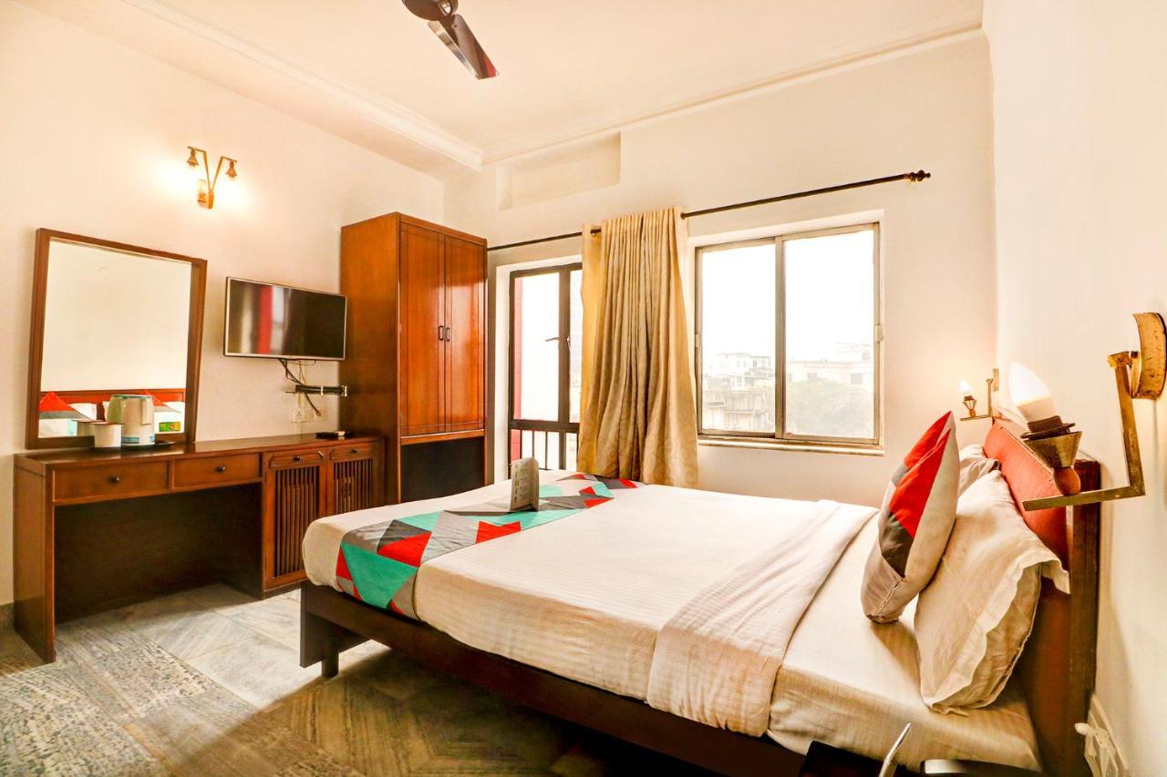 Camac Plaza Hotel Calcutta Buitenkant foto